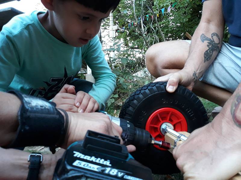 Bauhütte Klosterkirche Lippoldsberg - Fliewatüüt-Rennen